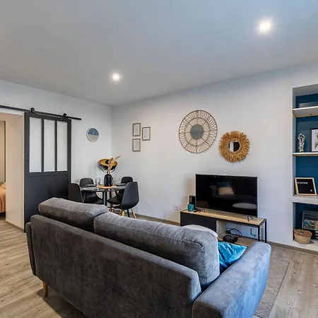 Ideal Couples & Pro - Proche Centre Ville Et Gare - Promenade Au Bord De La Charente - Parking A Proximite - Wifi Tres Haut Debit - Equipement Premium -Netflix Angouleme Exterior photo