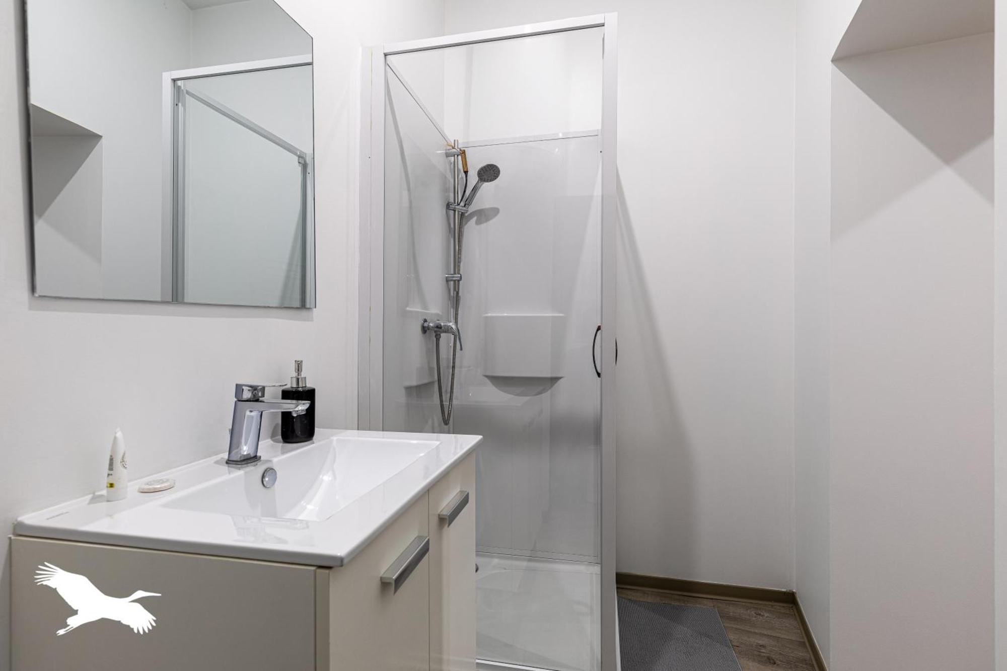 Charming Riverside Retreat: Center Comfort With Premium Amenities * Angouleme